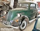 Ford 7Y Eight in Green and black photograph (106 of 114)