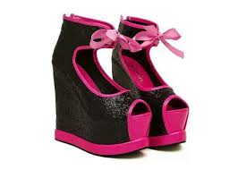 Hot pink and black wedge with bow! | *Shoes* | Pinterest | Black ...