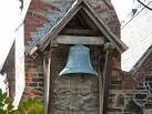 St Thomas the Apostle stands on Lumn Road with its sides on Tinker's Passage - via Daymix
