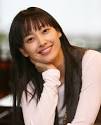 따도녀 이나영은 뿔테 안경을