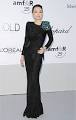 http://upload.wikimedia.org/wikipedia/commons/thumb/d/d1/ZhangZiyi_Amfar.jpg/220px-ZhangZiyi_Amfar.jpg