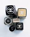http://www.aromaticembrace.com/wp-content/uploads/2010/12/chanel-lipstick1.jpg