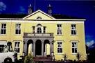 Castledaly Manor. This is a 300+ year old Georgian manor house on 35 acres - via Daymix