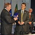 File:Anatoly Pakhomov &amp; Gregor Robertson in Vancouver 2010-02-24 ...