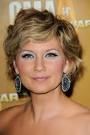 Jennifer Nettles' blonde