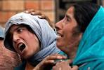 Kashmiri Muslim women cried