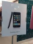 M1 vs StarHub iPhone Competition | Zit Seng's Superwall