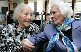 FRIENDS FOR LIFE: Marjorie Dover, left, who died recently aged 106, and Lena Ray, 108, who were best friends for 90 years. - 3709260