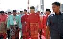 SHOCK UMNO IMPLOSION: Najib moving to SACK bad character Dr M?