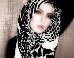 30+ Stylish Hijab Clothes UK | Online Magazine for Designers ...