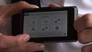 Qwerty VS Touchscreen Handphone