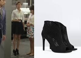 She's So Lovable Episode 4: Shin Hae-Yoon's Black Open-Toe Booties ...