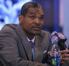 WXYZ ABC 7 is reporting that Pistons coach Maurice Cheeks was taken to police headquarters and questioned in regards to an alleged domestic incident at him ... - pistons-maurice-cheeks-questioned-domestic-incident