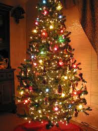 مجموعة صور لأجمل ـشجرة عيد الميلاد - صفحة 6 Images?q=tbn:ANd9GcSz2LbXPl3DrRHvRm75T2CIOYQK12Sy0HGGS_mKPKJS4yjALpnZ