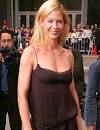 Jenna Elfman Picture 2