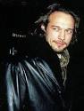 http://www.nowhavefun.com/celebritypictures/d/154599-1/14%2BVincent%2BPerez%2Bpicture.jpg