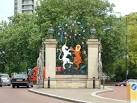 Queen Elizabeth Gate - via Daymix