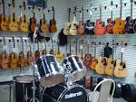 Musical instruments royalty - via Daymix