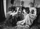 Women's Fashions of the 1920's - Flappers and the Jazz Age