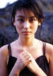 女優・本仮屋ユイカの画像、写真 : 本仮屋ユイカ、初々しい下着姿を