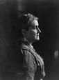 http://upload.wikimedia.org/wikipedia/commons/thumb/5/56/Jane_Addams_profile.jpg/220px-Jane_Addams_profile.jpg
