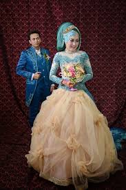 Model Kebaya Modern Berjilbab Terbaru 2016 Paling Diburu