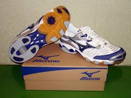 mizuno-wave-lightning-6-nav.jpg