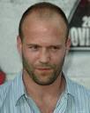 Jason Statham Photographie sur AllPosters.fr - images?q=tbn:ANd9GcTAax2aXC02E0fXJV2T7zUjRrZ3vKJfLWoEJKyxm6r8JTOo9KpuWYE79U8