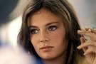 http://4.bp.blogspot.com/-3xR2NyoQ7Z4/Ty9Lt8Nfc5I/AAAAAAAAVU0/-27mFc2ez1M/s640/Jacqueline_Bisset.jpg