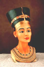 صور الملكه نفرتيتي اجمل ملكه في مصر Images?q=tbn:ANd9GcTDIQJakR5heIa2aWlP29QBqxlxSFYptrc6EAAInv-cebj2ErqaYg