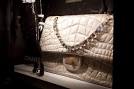 http://www.okcoachbags.com/blog/wp-content/uploads/2010/06/the-biggest-chanel-handbag.jpg