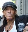 leaving Warren DeMartini