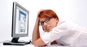 девушка с компьютером