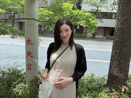 女優タレント妊婦|妊娠8ヵ月のマタニティグラビア\u2026女優ソ・イヒョン、ふっくらお腹 ...