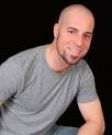 Image Chris Daughtry strikes a pose Picture