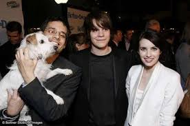 johnny simmons pic