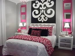 Small Bedroom Decorating Ideas Made Easy - House Of Umoja