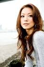 モデルの徳沢直子さんも気に
