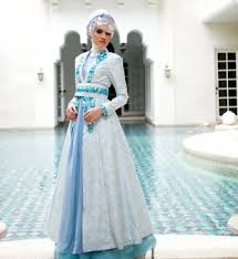 10 Baju Muslim Trendy untuk Anak Muda Terkini