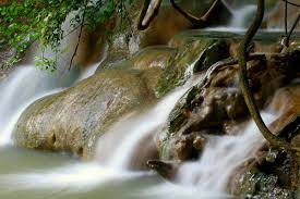 น้ำตกร้อน