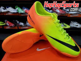 Mau Seperti Ronaldo? Ayo Beli Sepatu Futsal Nike Mercurial Victory IC