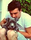 Josh Hutcherson hat einen Hund adoptiert | We Heart It