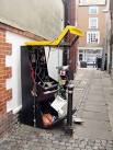Abandoned Arcade Machine. On alley way between West Street and George Street - via Daymix