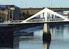 NS5864 : Low tide at the Squinty Bridge. near to Glasgow, Great Britain - via Daymix