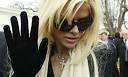 Anna Nicole Smith arrives for