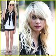 http://cdn02.cdn.justjared.com/wp-content/uploads/headlines/2009/08/taylor-momsen-necktie-nice.jpg