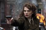 Critics falling for Hayley Atwell in tonights AGENT CARTER.