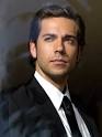 Chuck Bartowski vs. James Bond « Hollywood Hates Me