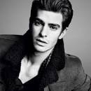 Grooming: Aaron de Mey