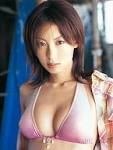 大久保麻理子 via